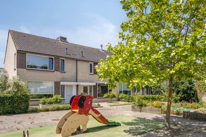 Photo 2 of Schubertstraat 14