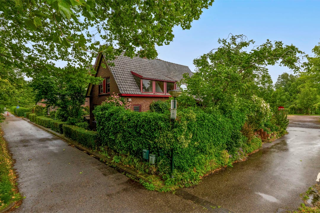 Foto 1 van Prins Bernhardstraat 2