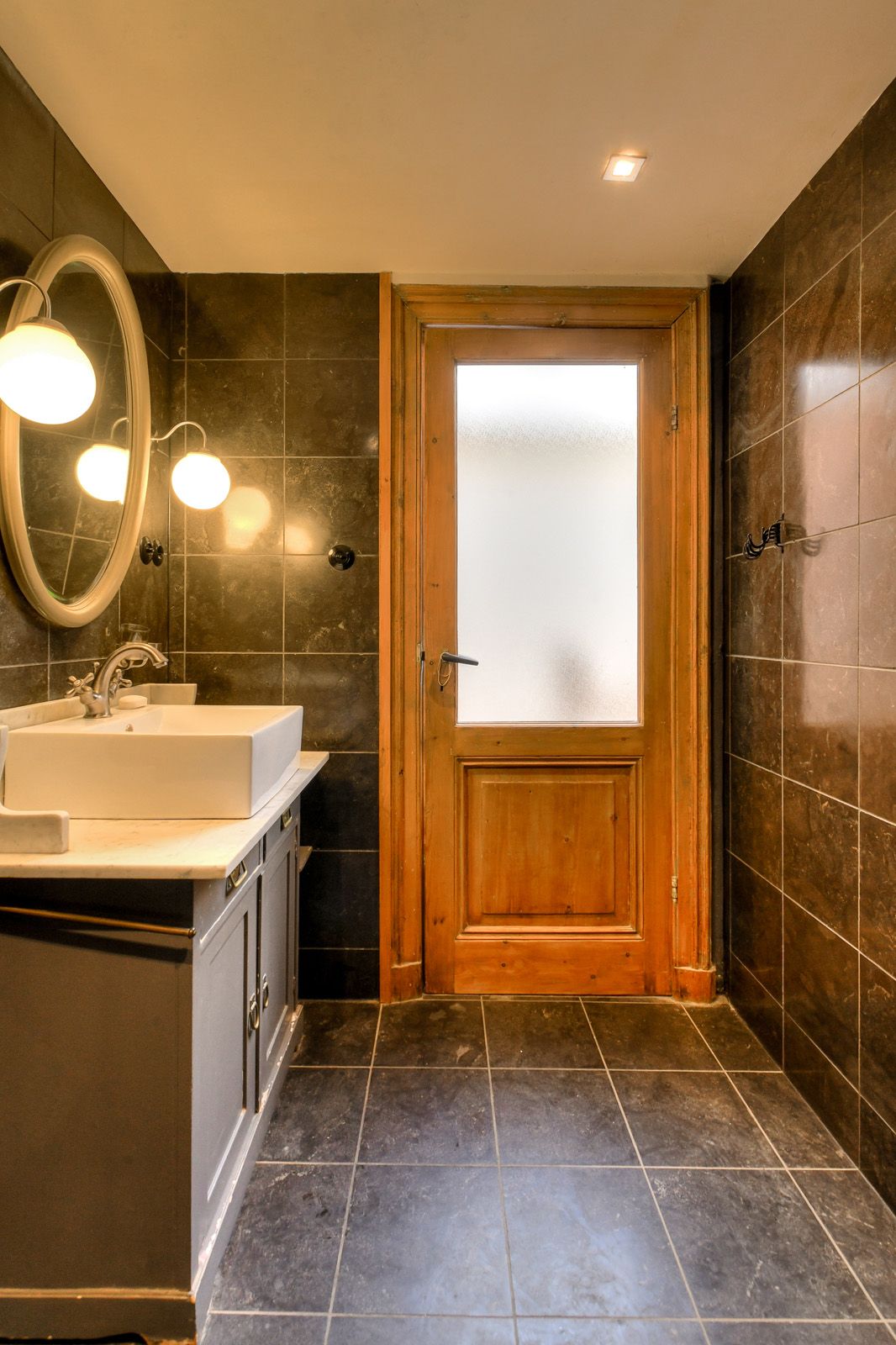 Foto 42 van Baronielaan 47-A