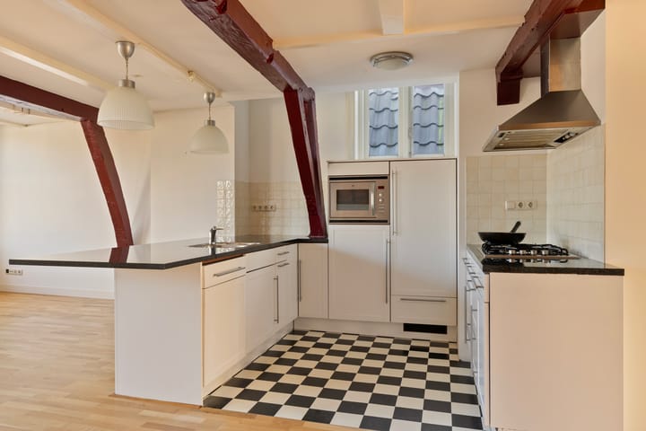 Foto 9 van Rapenburg 81-C