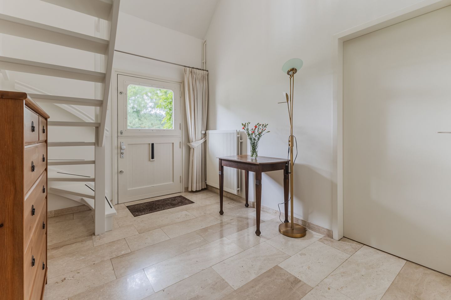 Photo 4 of Mercury 8