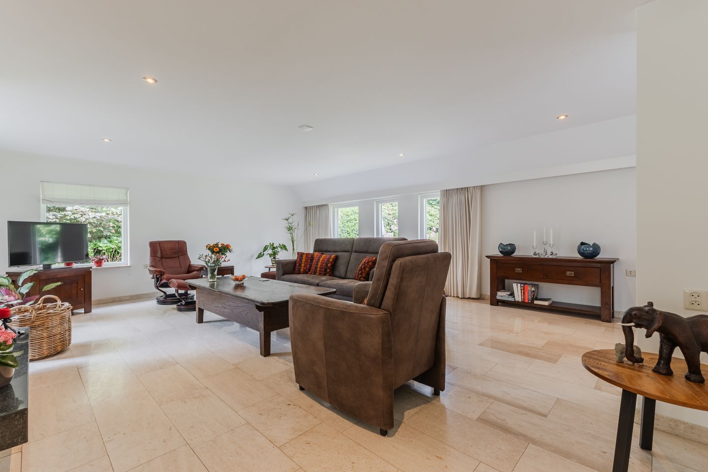 Photo 5 of Mercury 8