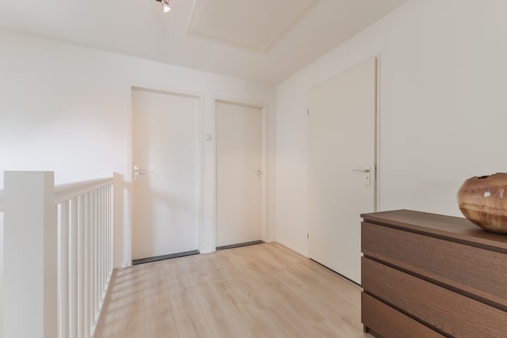 Foto 25 van Mercury 8