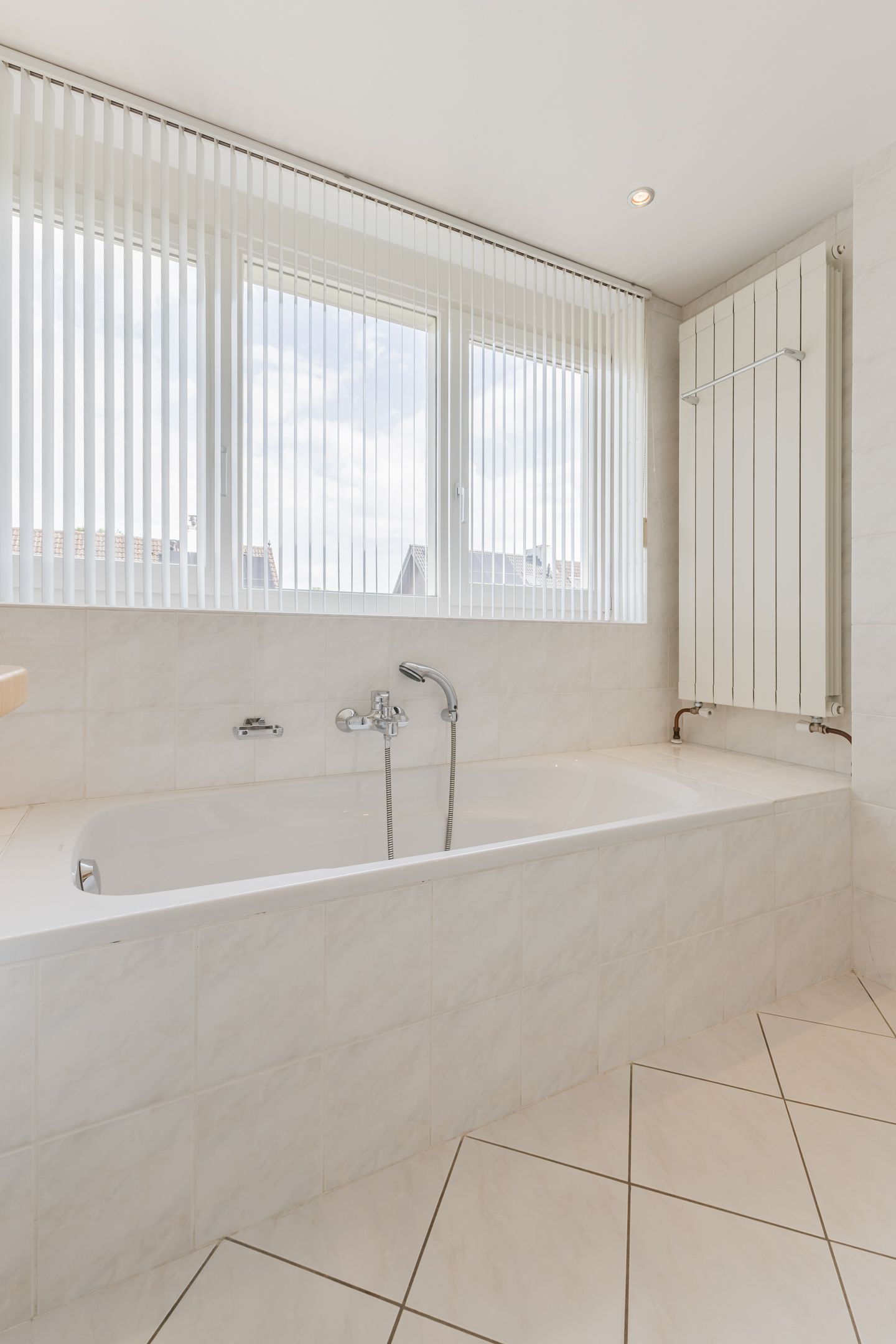 Photo 36 of Mercury 8