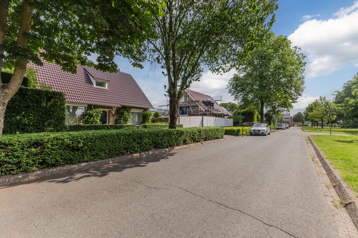 Foto 50 van Mercury 8