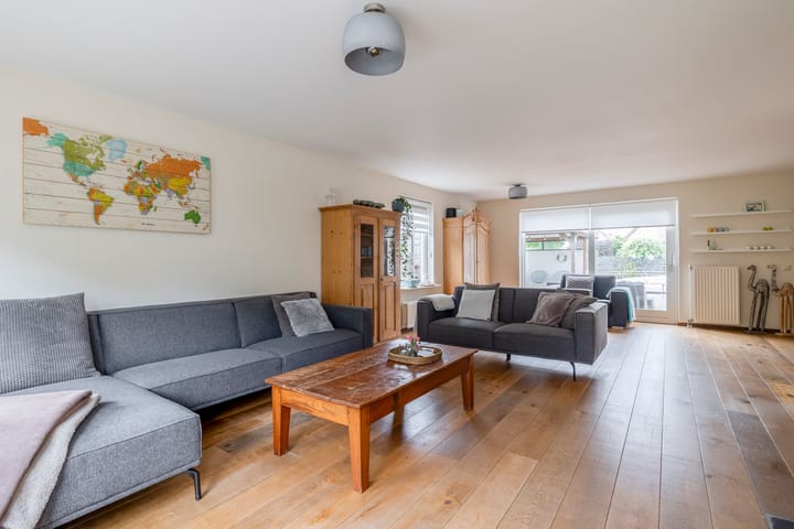 Foto 11 van Steenloper 1