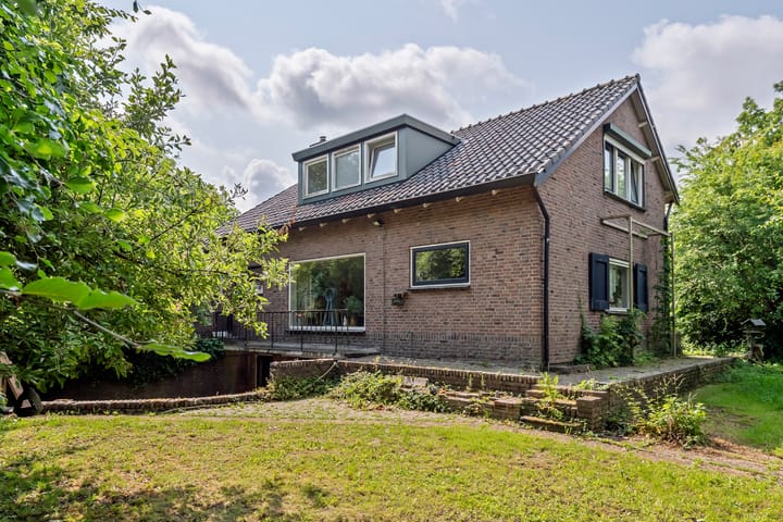 Foto 7 van Smalriemseweg 2