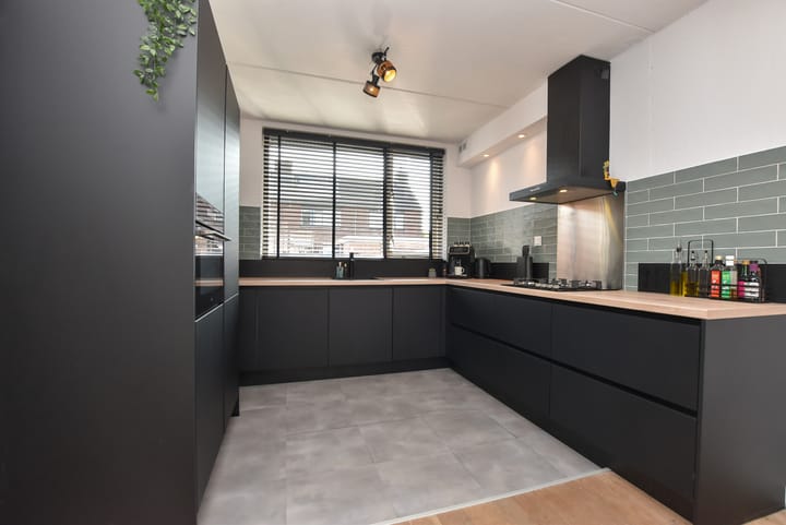 Foto 5 van Oostzeestraat 177