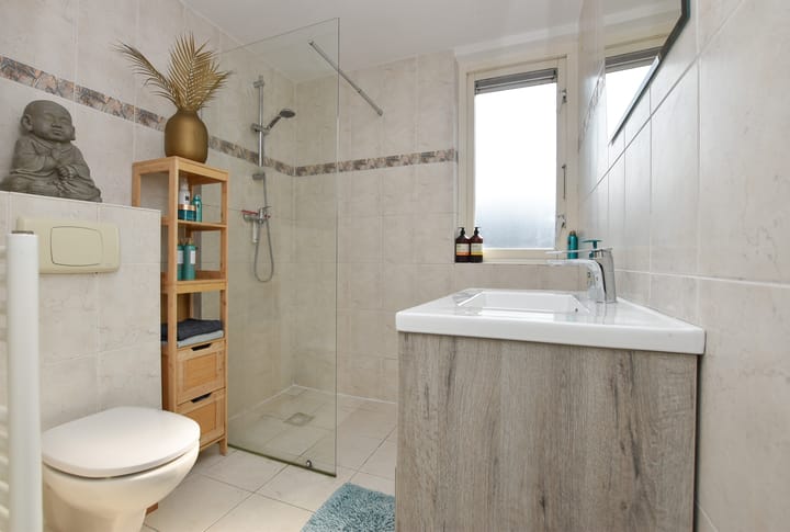 Foto 14 van Oostzeestraat 177