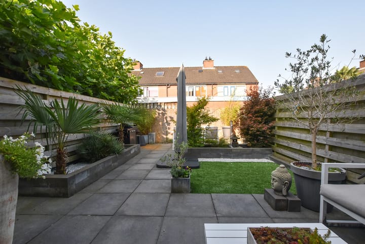 Foto 18 van Oostzeestraat 177