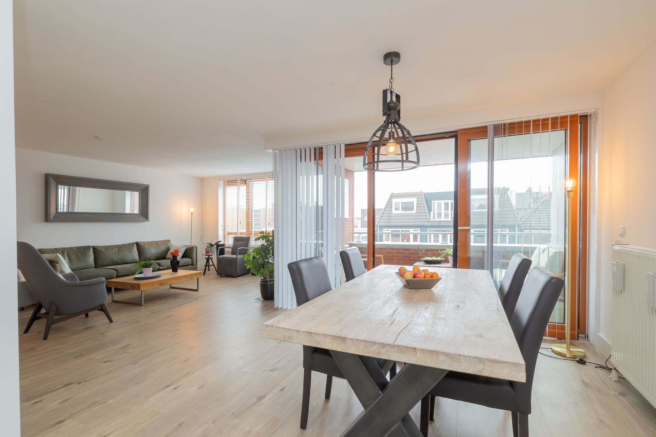 Foto 24 van Henri Dunantplein 63