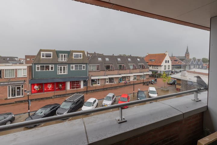 Foto 29 van Henri Dunantplein 63