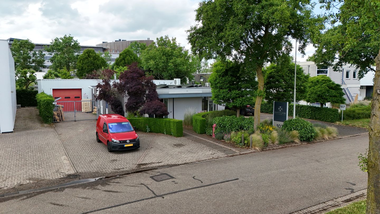 Bekijk foto 4 van Edisonstraat 107