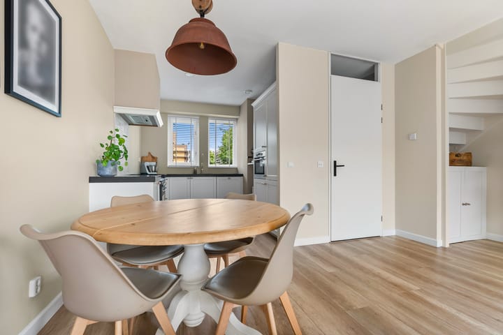 Foto 16 van Van Raemdonckstraat 52