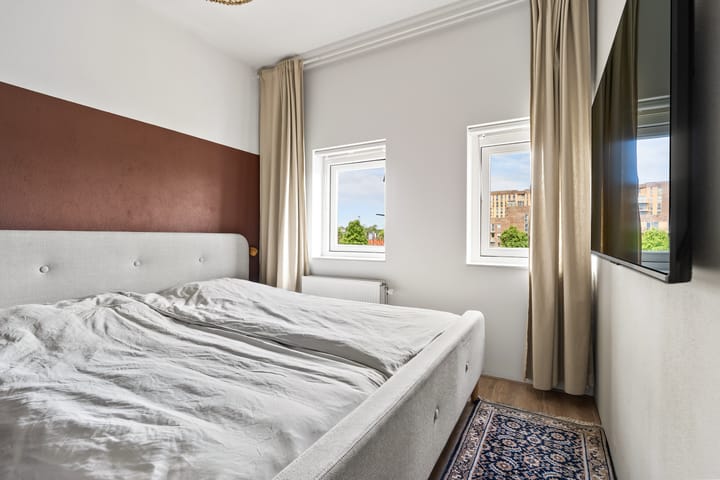 Foto 32 van Van Raemdonckstraat 52