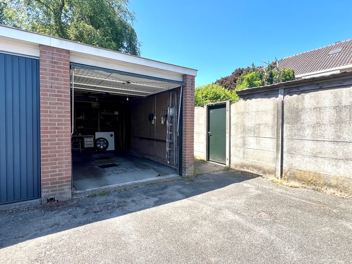 Foto 17 van Burggraaf Zwederlaan 18