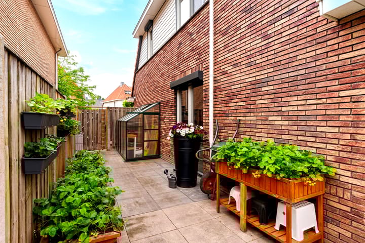 Foto 30 van Fruitweidestraat 27