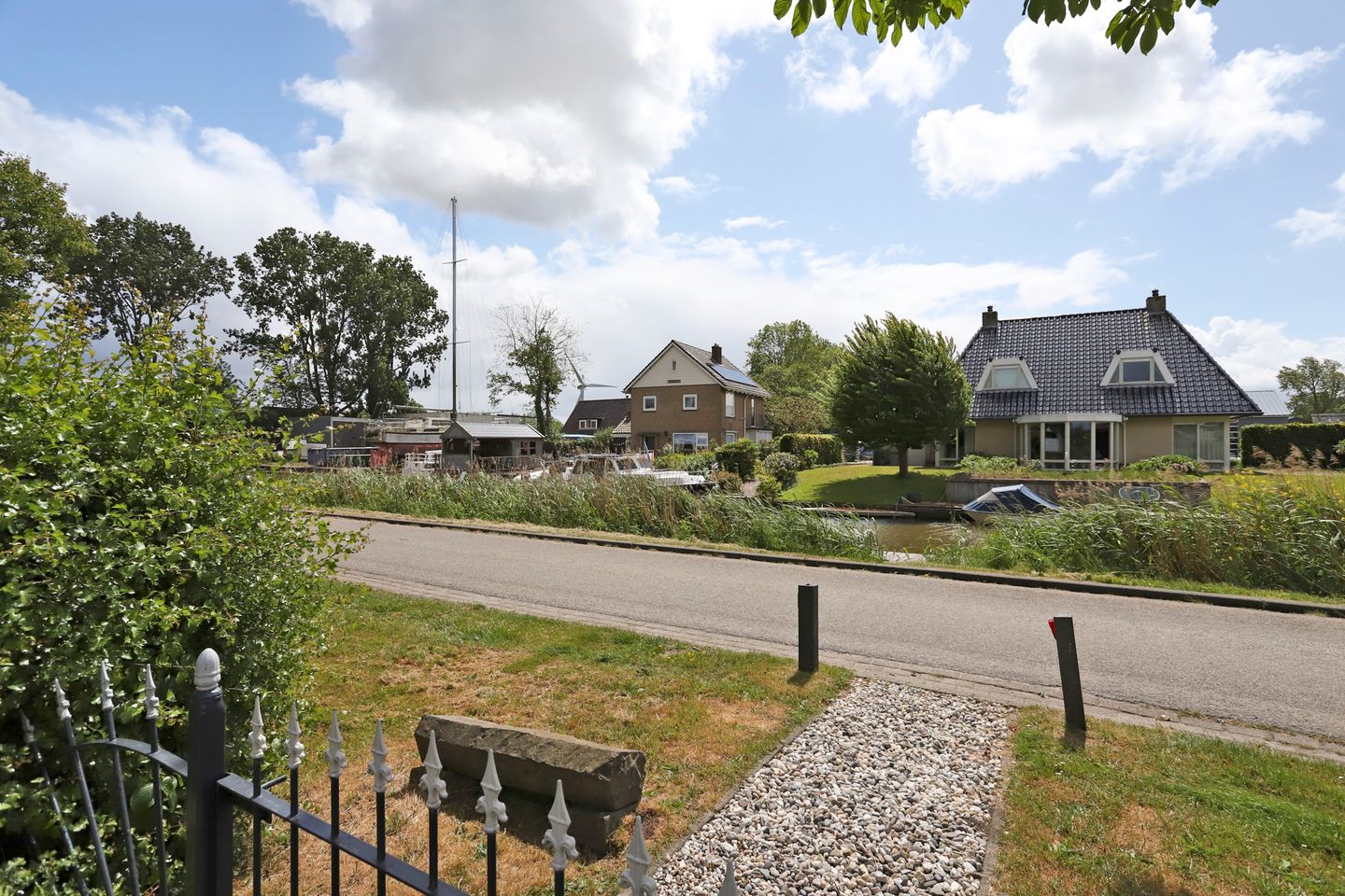 Foto 40 van Lammerts van Buerenstraat 10