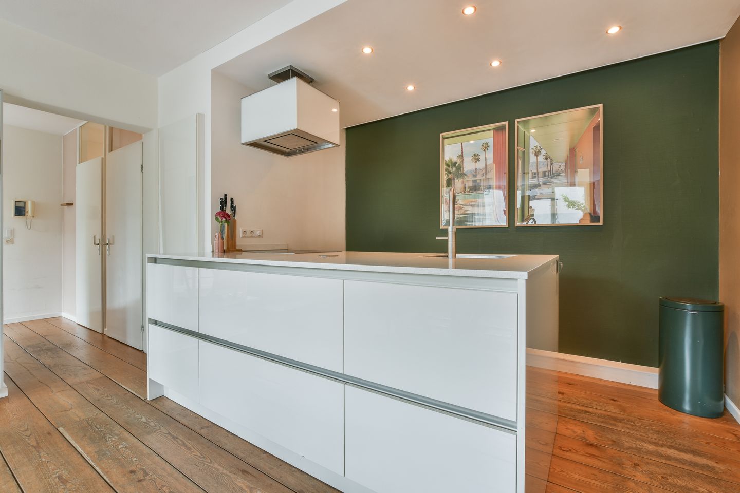 Foto 5 van Windroosplein 134