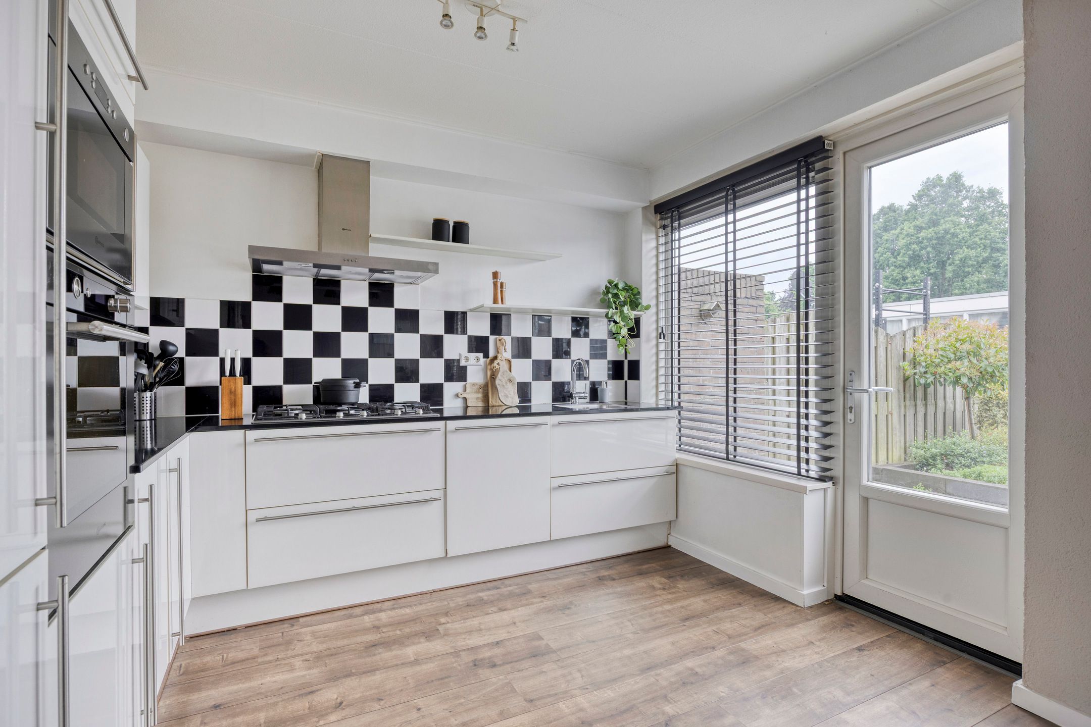 Foto 12 van Collinshof 8