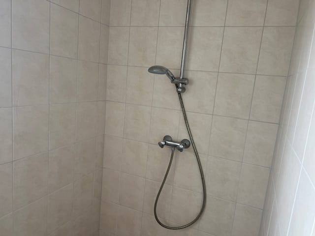 Foto 20 van van Duivenvoordestraat 41