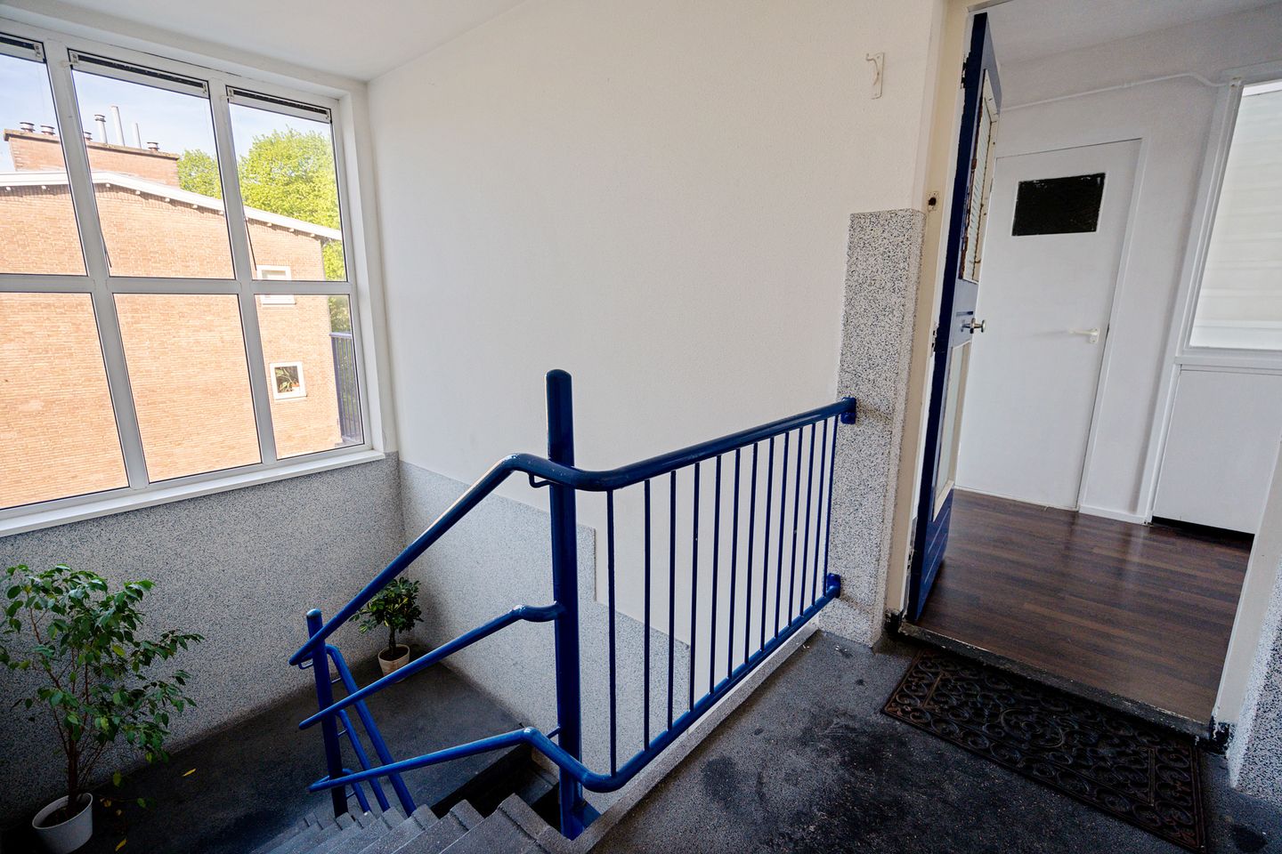 Foto 10 van Leyweg 547