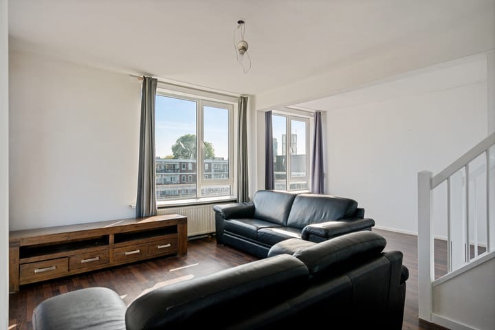 Foto 14 van Leyweg 547