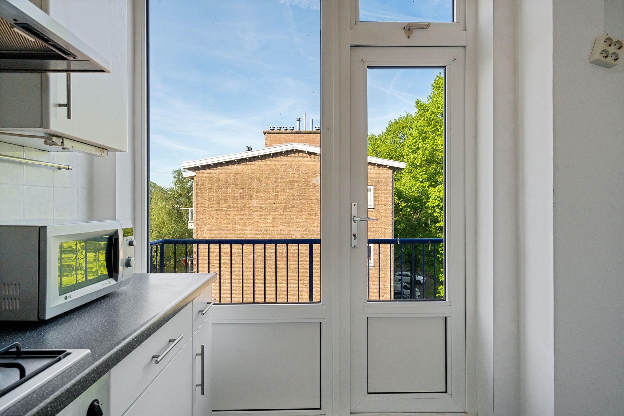 Foto 21 van Leyweg 547