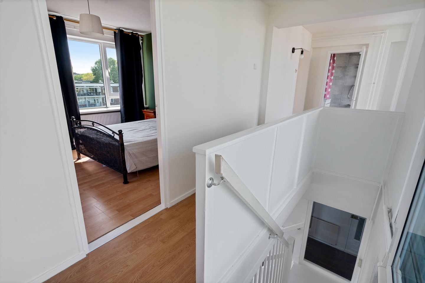 Foto 25 van Leyweg 547