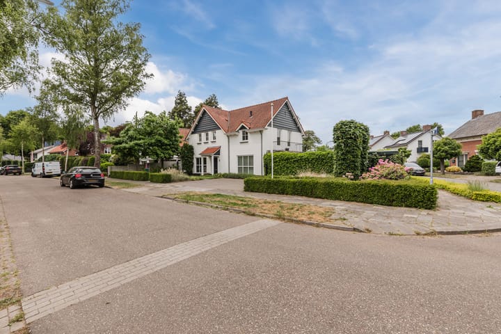 Foto 44 van Herbertuslaan 2