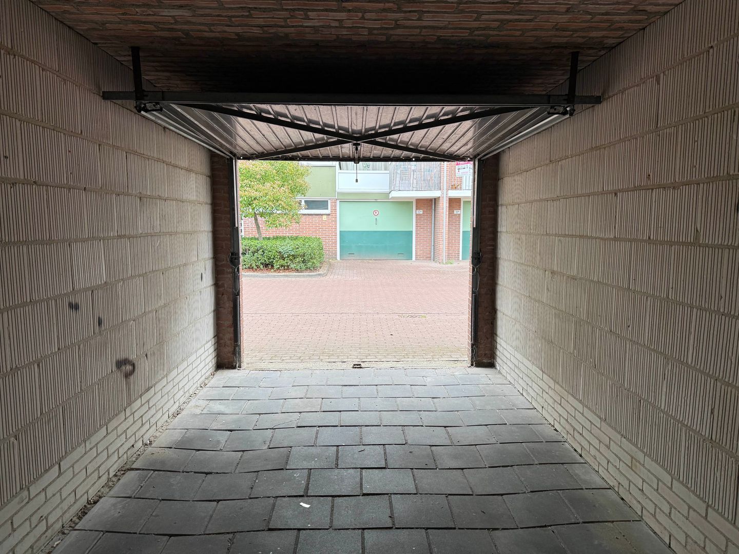 Photo 4 of Lucas Gasselstraat garage nr. 19