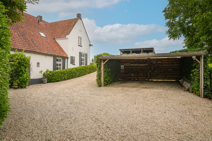 Photo 2 of Maasdijk 42