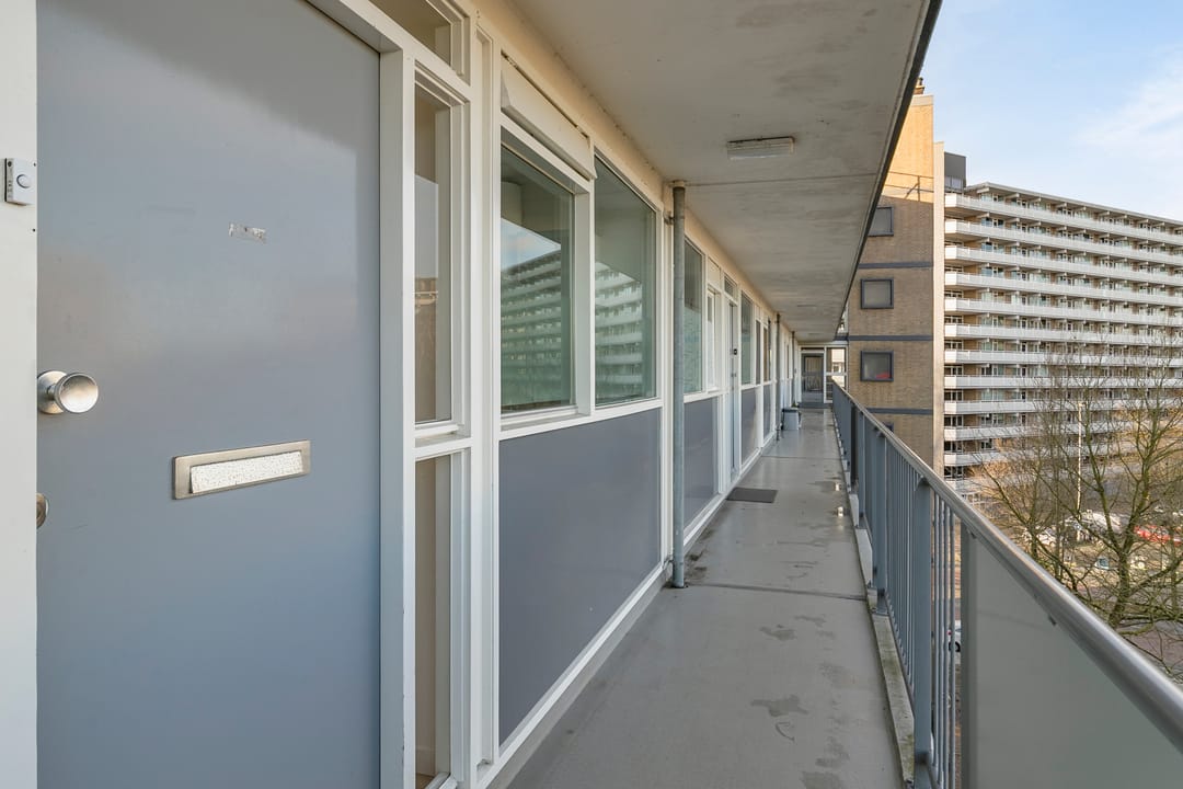 Foto 2 van Bart Verhallenplein 166