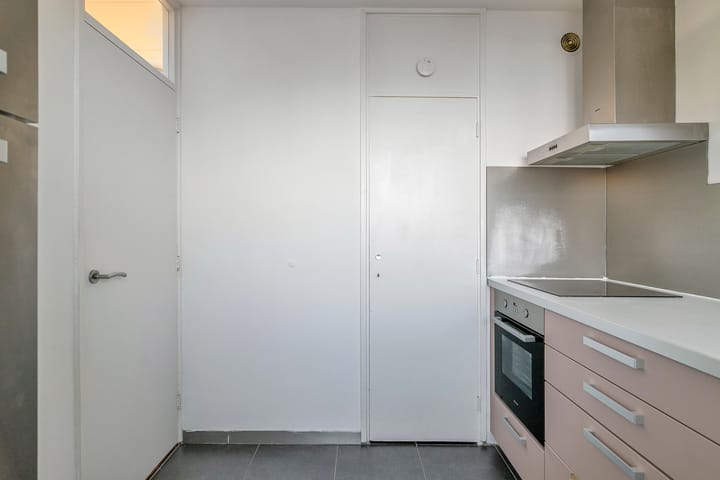 Foto 10 van Bart Verhallenplein 166