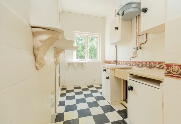 Photo 7 of Agniesestraat 11-C