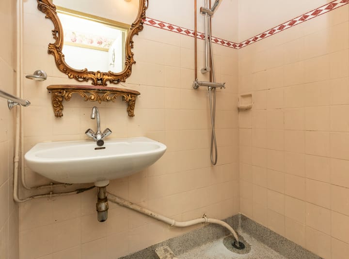 Photo 8 of Agniesestraat 11-C