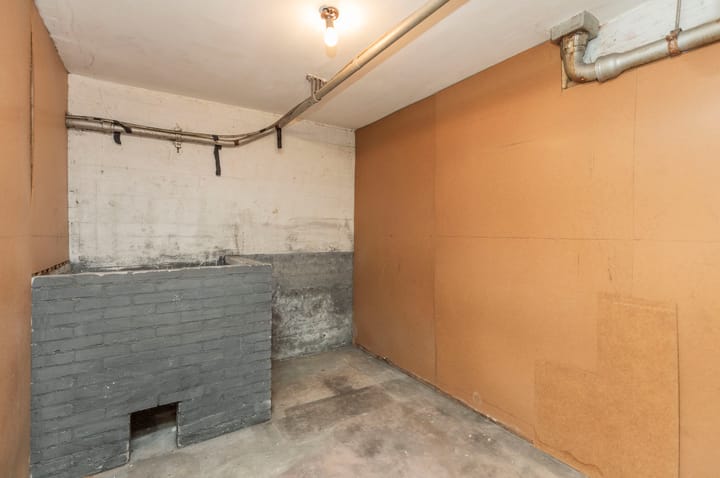 Photo 12 of Agniesestraat 11-C