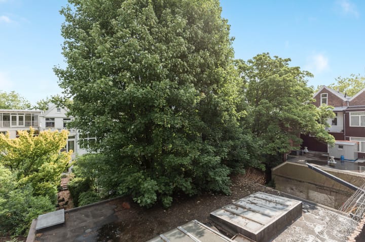 Photo 15 of Agniesestraat 11-C