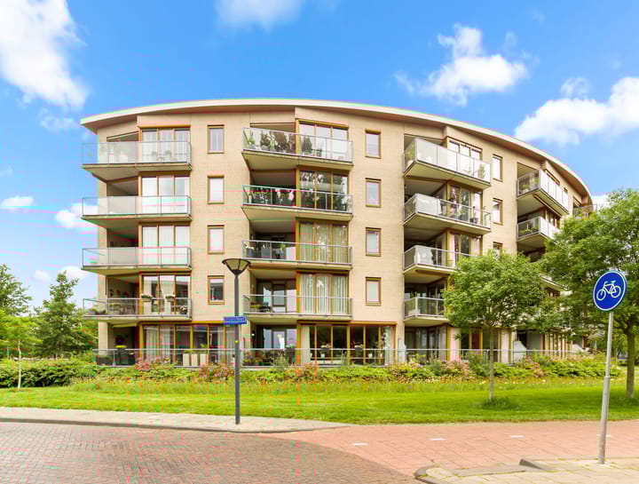 Foto 5 van Lessestraat 260