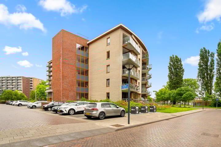 Foto 6 van Lessestraat 260