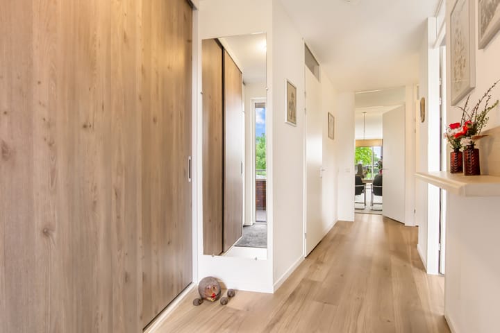 Foto 17 van Lessestraat 260