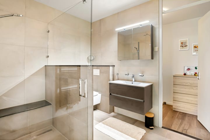 Foto 23 van Lessestraat 260