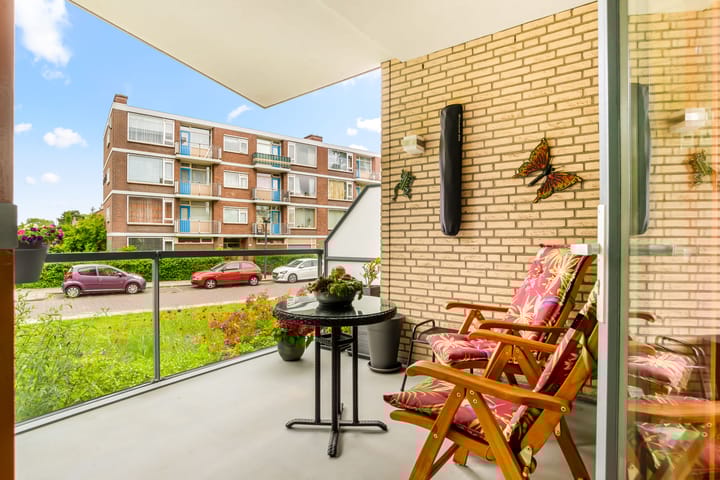 Foto 36 van Lessestraat 260