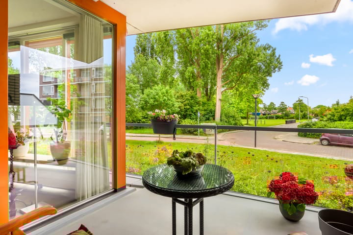 Foto 37 van Lessestraat 260