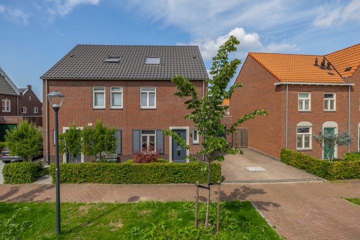 Photo 36 of Laan door de Panakkers 22