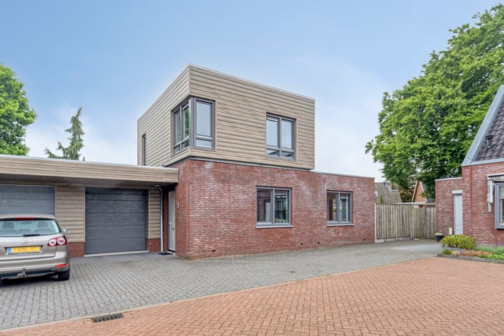Koopwoningen - huizen te koop in [Funda]
