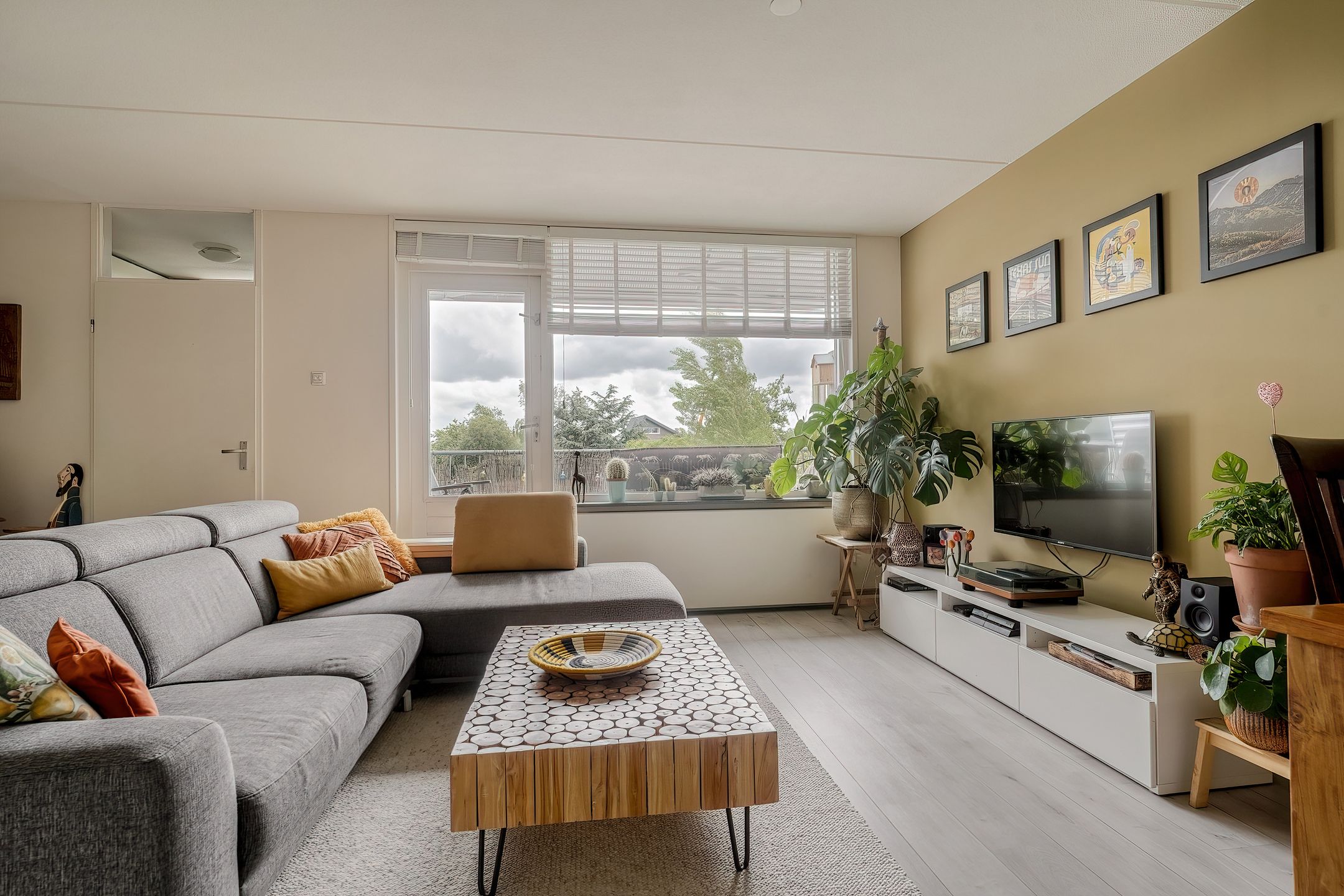 Foto 12 van Korenbloemlaan 12