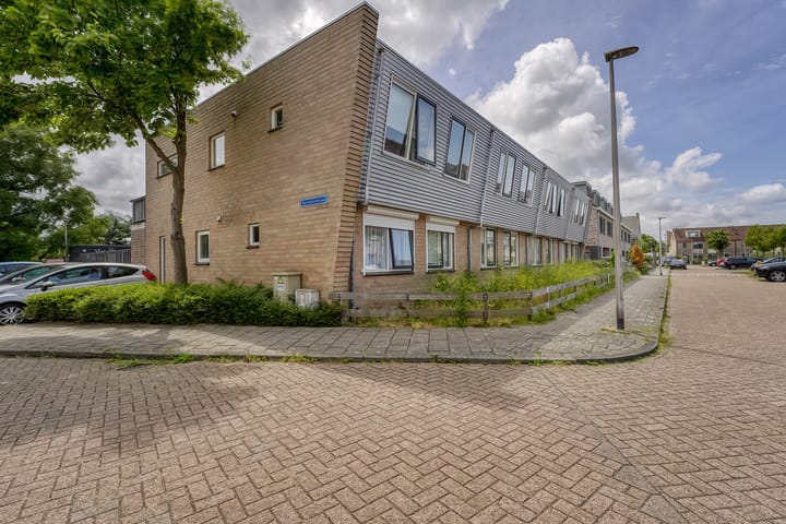 Foto 35 van Korenbloemlaan 12