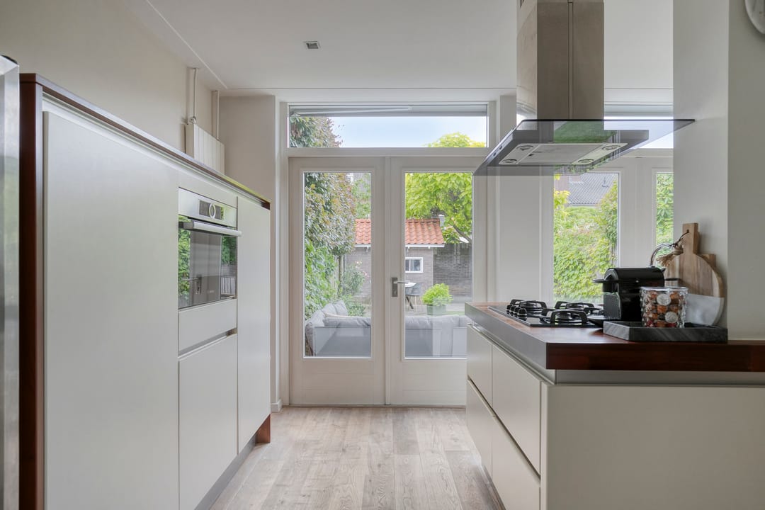 Photo 13 of Prins Alexanderstraat 26