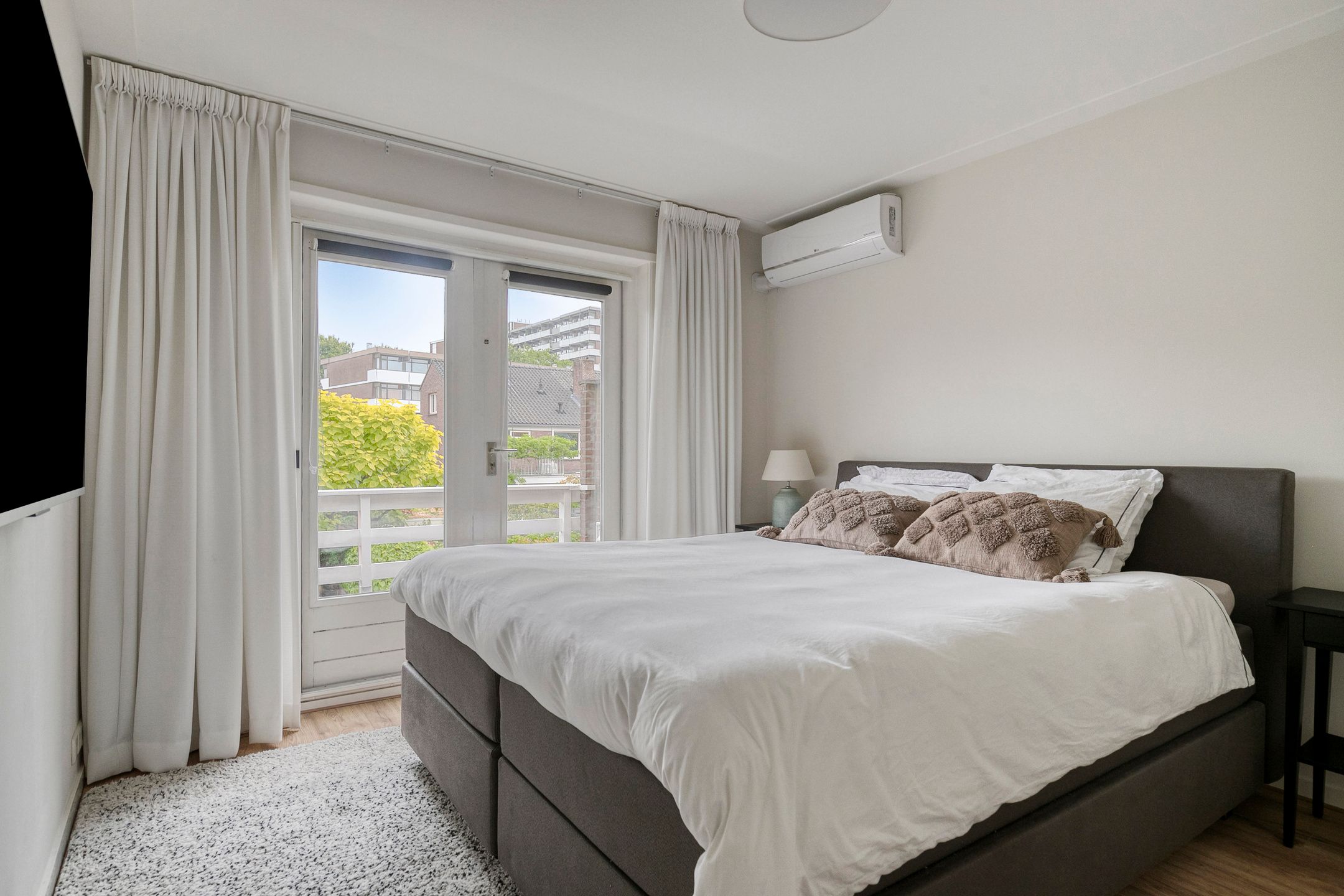 Photo 18 of Prins Alexanderstraat 26